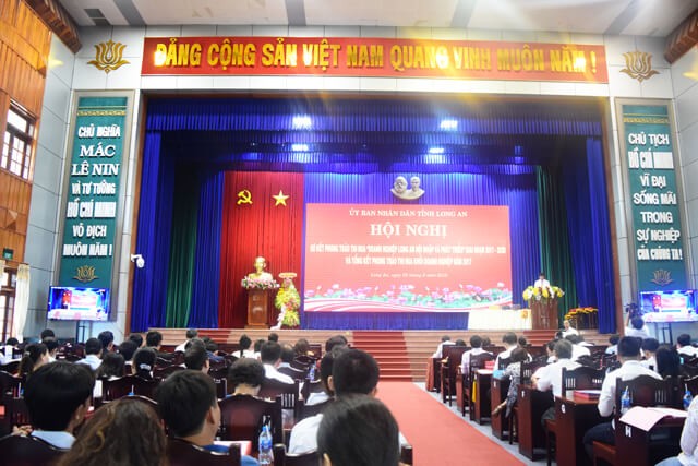 Semitec Electronics Vietnam is a typical enterprise, achieving good performance in the emulation movement of Long An Province