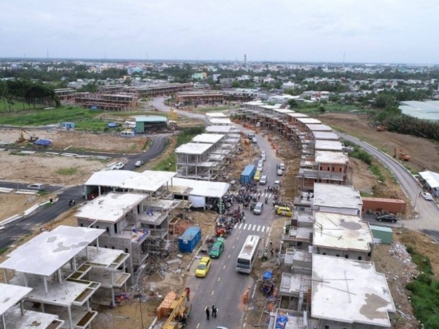 Long An: Hàng loạt doanh nghiệp tự phân lô bán đất nền