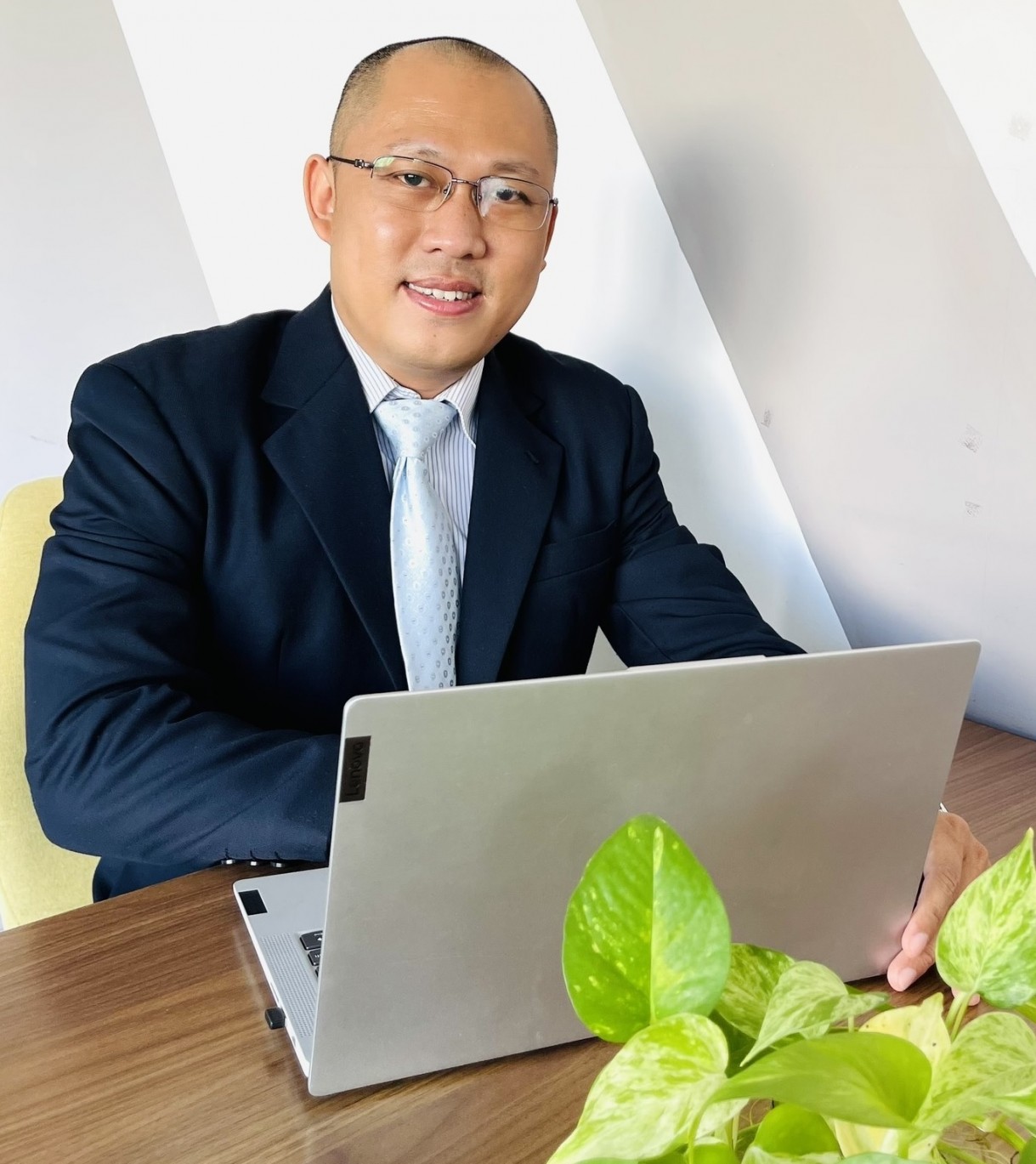 ETHAN PHUC DUONG (MR.)