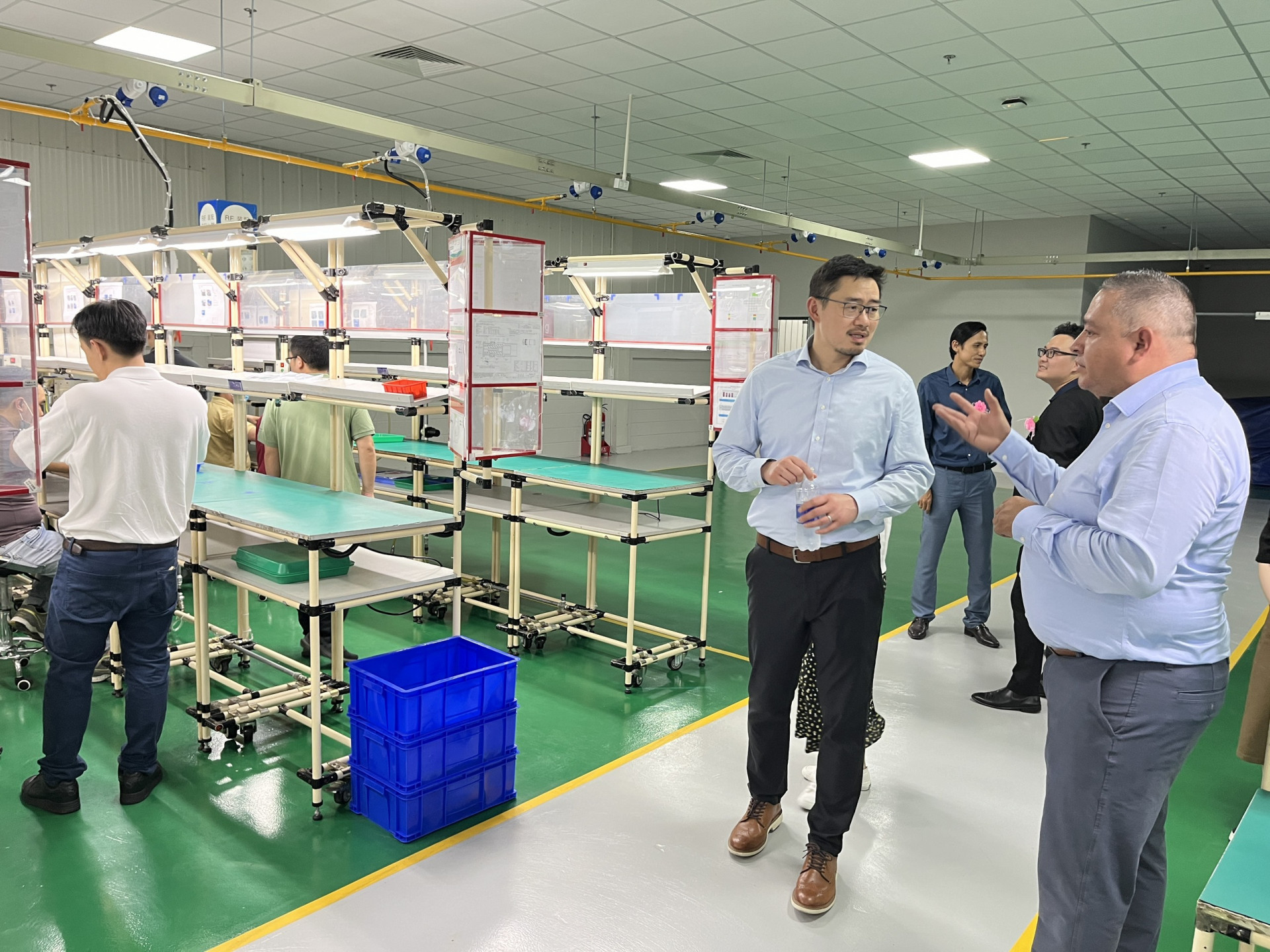 CÔNG TY TNHH AMPHENOL RF VIỆT NAM TUYỂN TỔ TRƯỞNG DÂY CHUYỀN SẢN XUẤT